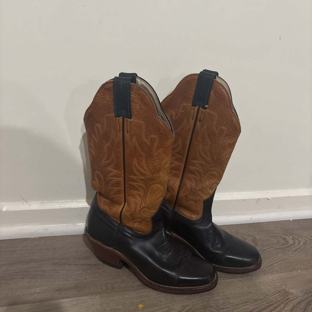 Boulet Men's Black and Cognac Square Toe Boot